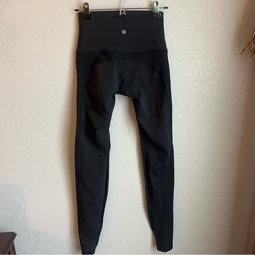 Lululemon Black Mesh Side Stripe Legging